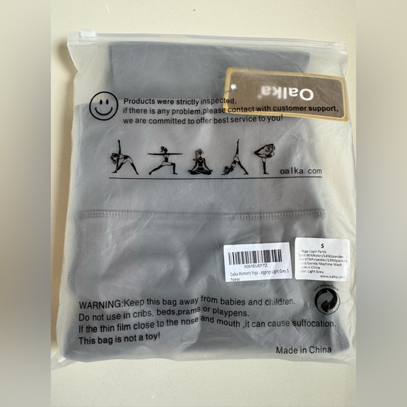 Oalka Grey Small Capri Leggings NWT - Picture 3 of 8